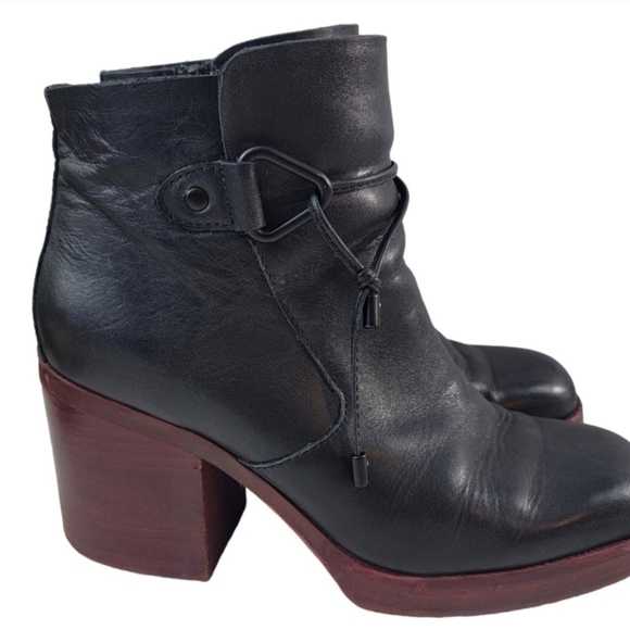 Korks Woman's size 8M leather upper 3/4 platform mertle bootie - Picture 6 of 14